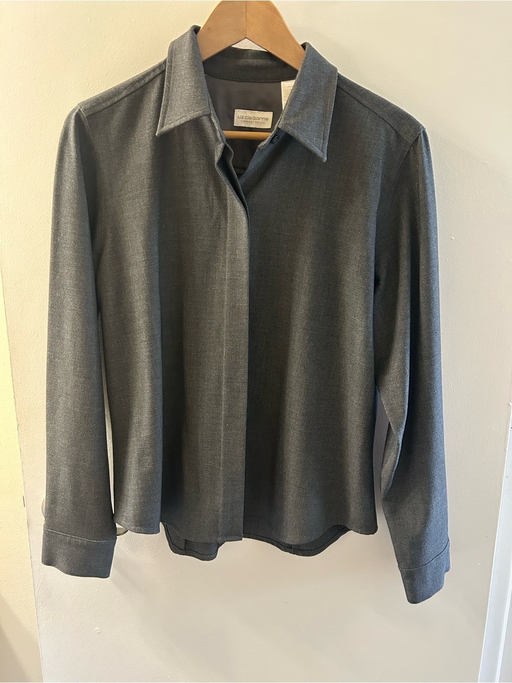 Liz Claiborne Women’sGray Hidden-Button Casual Shirt